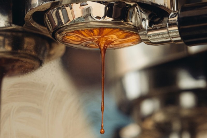 Even espresso extraction from a well-prepared puck
